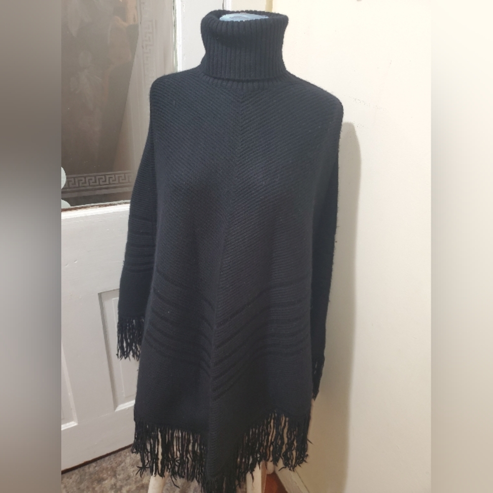 Women's Banana Republic Black Sweater Poncho with Fringe Black Merino Wool